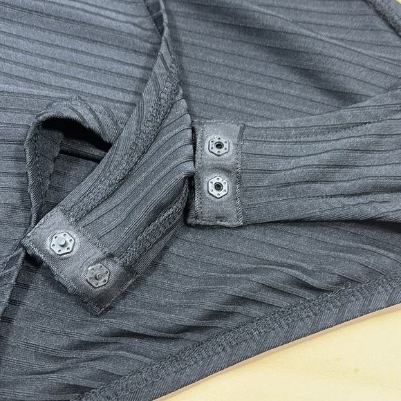 Black Ribbed V-Neck Bodysuit​​​​​ - Picture 7 of 8